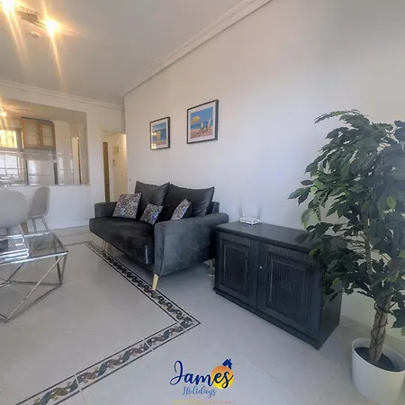 Cozy Beachside 2br Retreat Tv23 Torrevieja