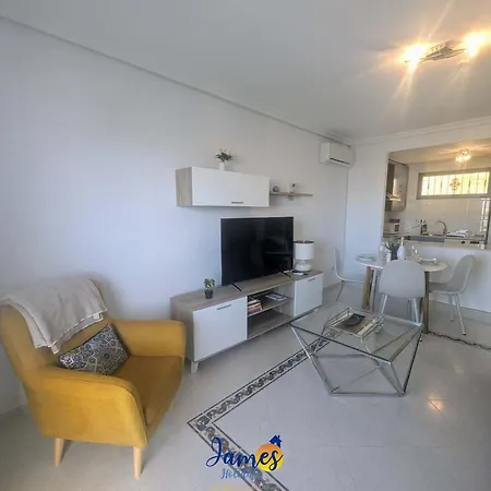 Cozy Beachside 2br Retreat Tv23 * Torrevieja
