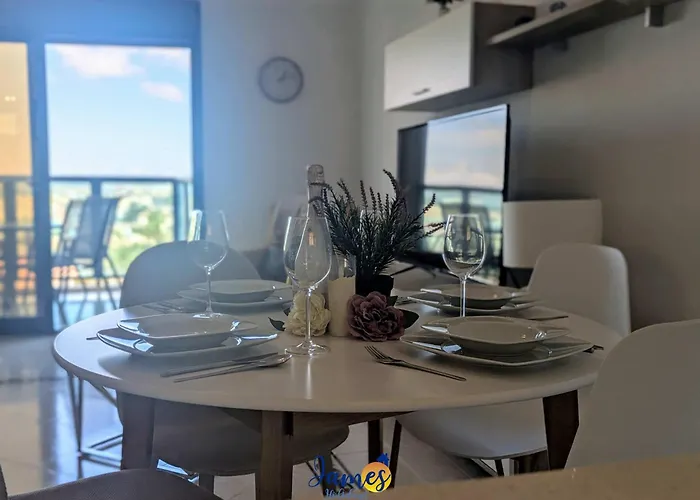 Cozy Beachside 2br Retreat Tv23 * Torrevieja