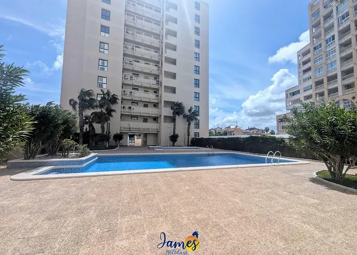 Apartment Cozy Beachside 2br Retreat Tv23