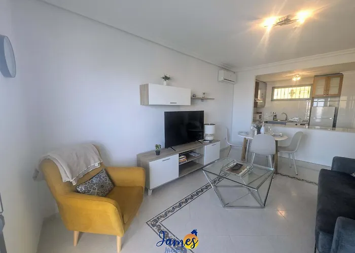 Cozy Beachside 2br Retreat Tv23 * Torrevieja