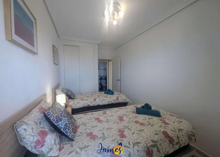 Apartment Cozy Beachside 2br Retreat Tv23 *